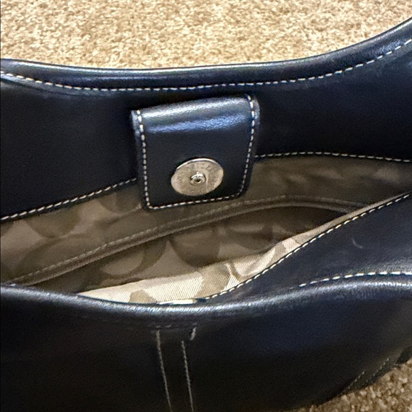 Coach Elegant Black Leather Shoulder Bag - Picture 12 of 13